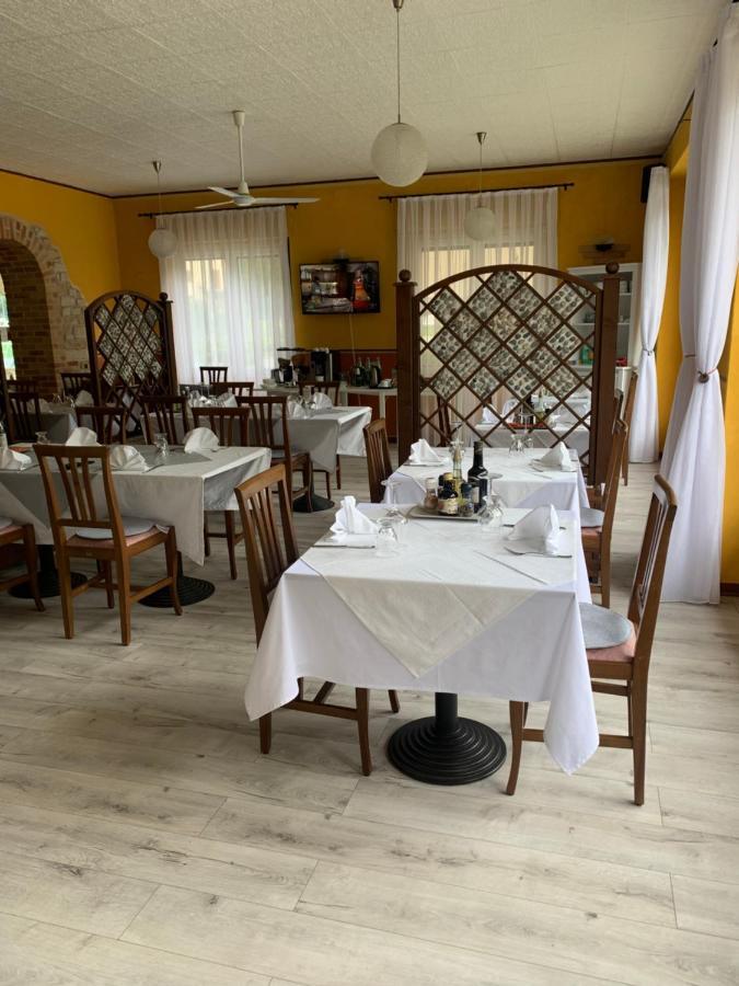 Albergo Al Lago Anfo Eksteriør billede